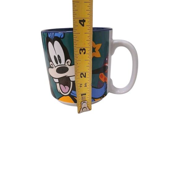 Disney Store Goofy Dog Christmas Mug Coffee CUP GREEN Holidays Tree Collector's - Picture 7 of 9